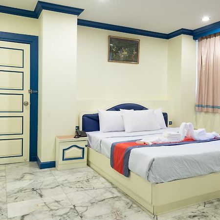 75 Paradise Lane Managed By Loft Group Банкок Екстериор снимка